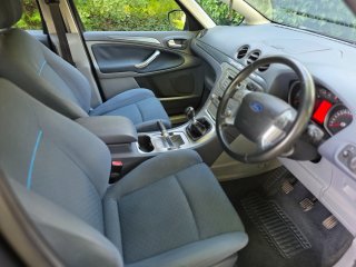 /photos/11528/c6df69f8-a150-38b3-bfc8-ed7bd9b4e42e_i320x240.jpg